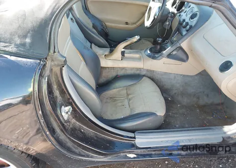 2006 Pontiac Solstice z USA, uszkodzony, nr VIN 1G2MB35B26Y118881